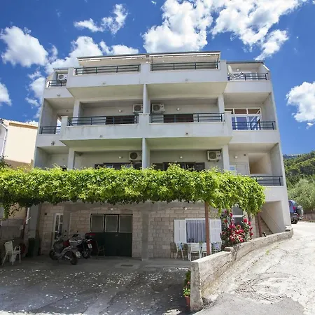By The Sea Tucepi, Makarska - 11486 Apartment