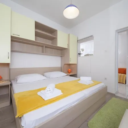 Apartment By The Sea Tucepi, Makarska - 11486 Tučepi