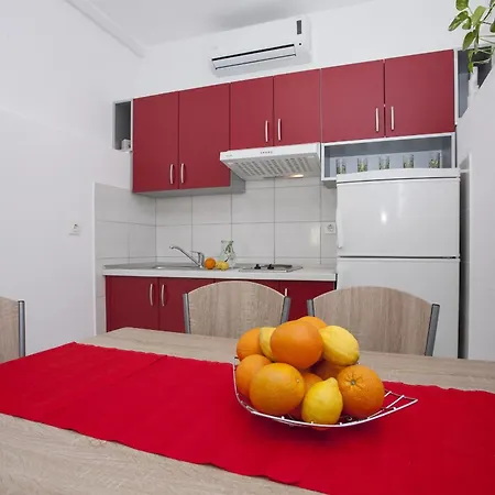 By The Sea Tucepi, Makarska - 11486 Apartment *