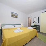By The Sea Tucepi, Makarska - 11486 Apartament