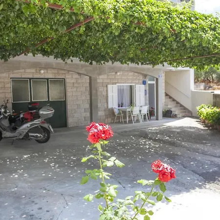 Appartement By The Sea Tucepi, Makarska - 11486 Tučepi