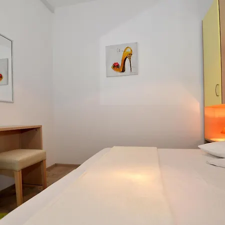 By The Sea Tucepi, Makarska - 11486 Apartamento