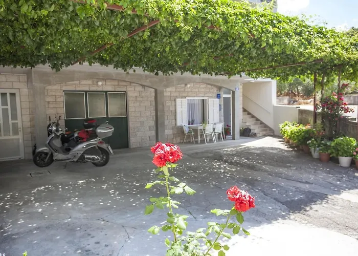 Appartement By The Sea Tucepi, Makarska - 11486 Tučepi