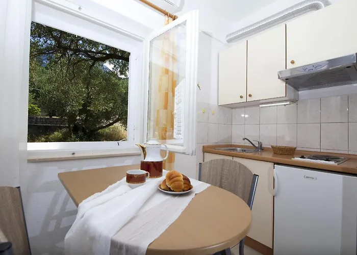 By The Sea Tucepi, Makarska - 11486 Appartement